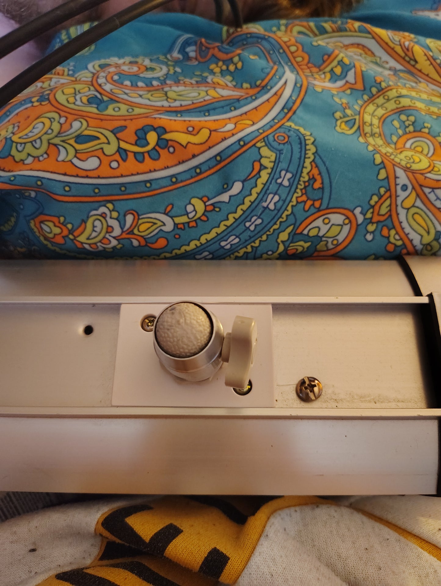 Decoy box security camera